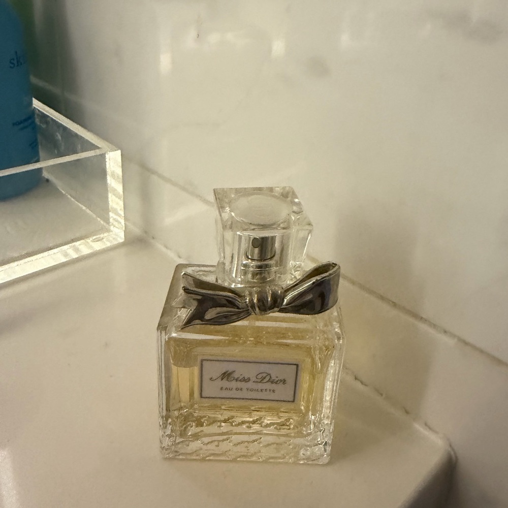 Miss Dior perfume